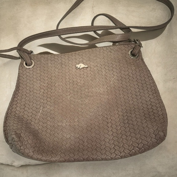 Roots genuine leather weaved crossbody - Picture 1 of 7